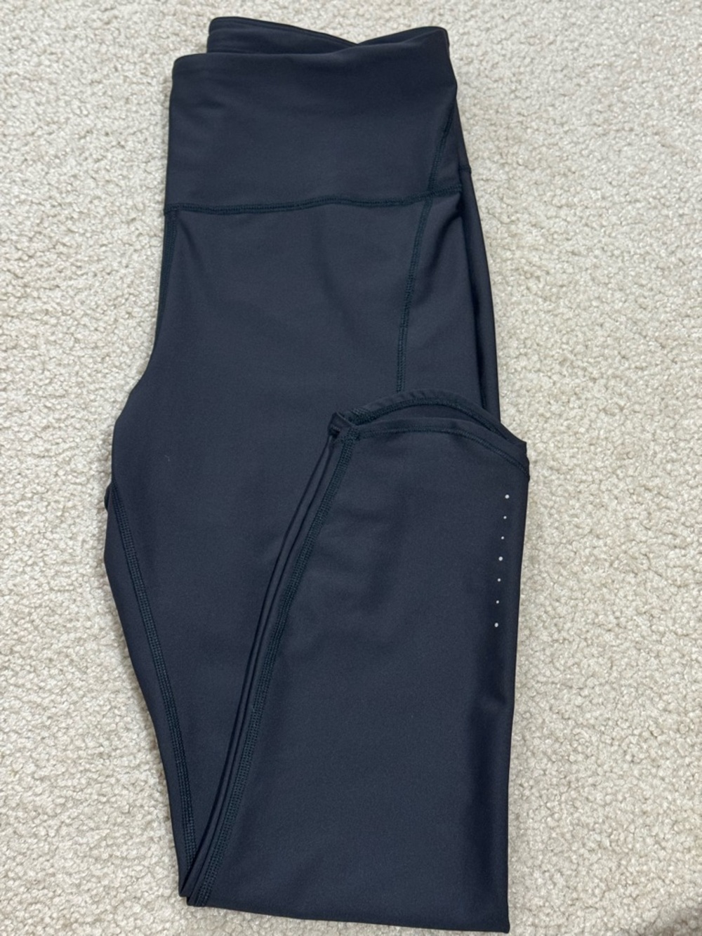 Athleta Pacesetter 7/8 Black High-Rise Performance Leggings with Side Pocket